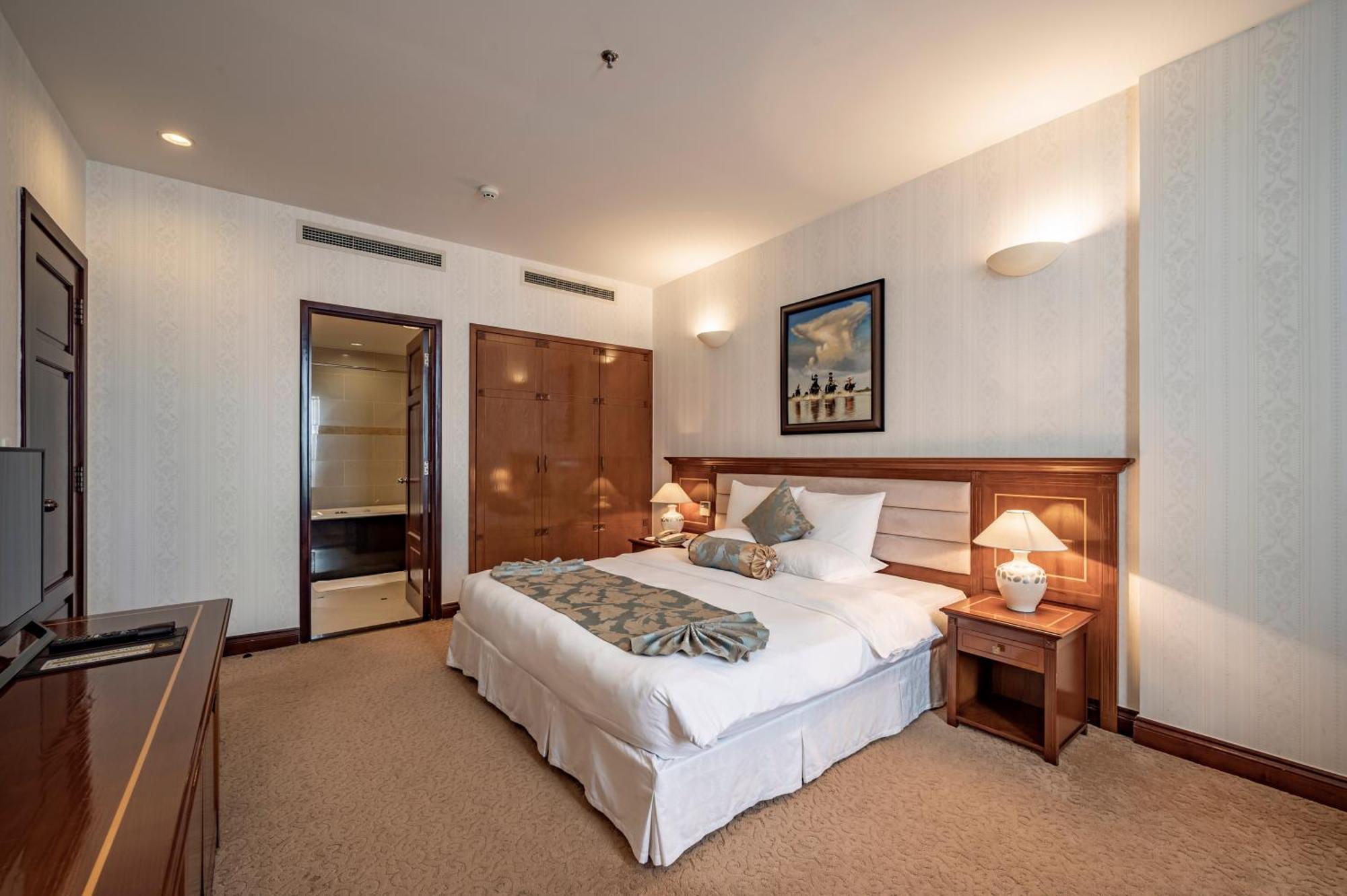 Tan Son Nhat Saigon Hotel مدينة هوشي منه المظهر الخارجي الصورة