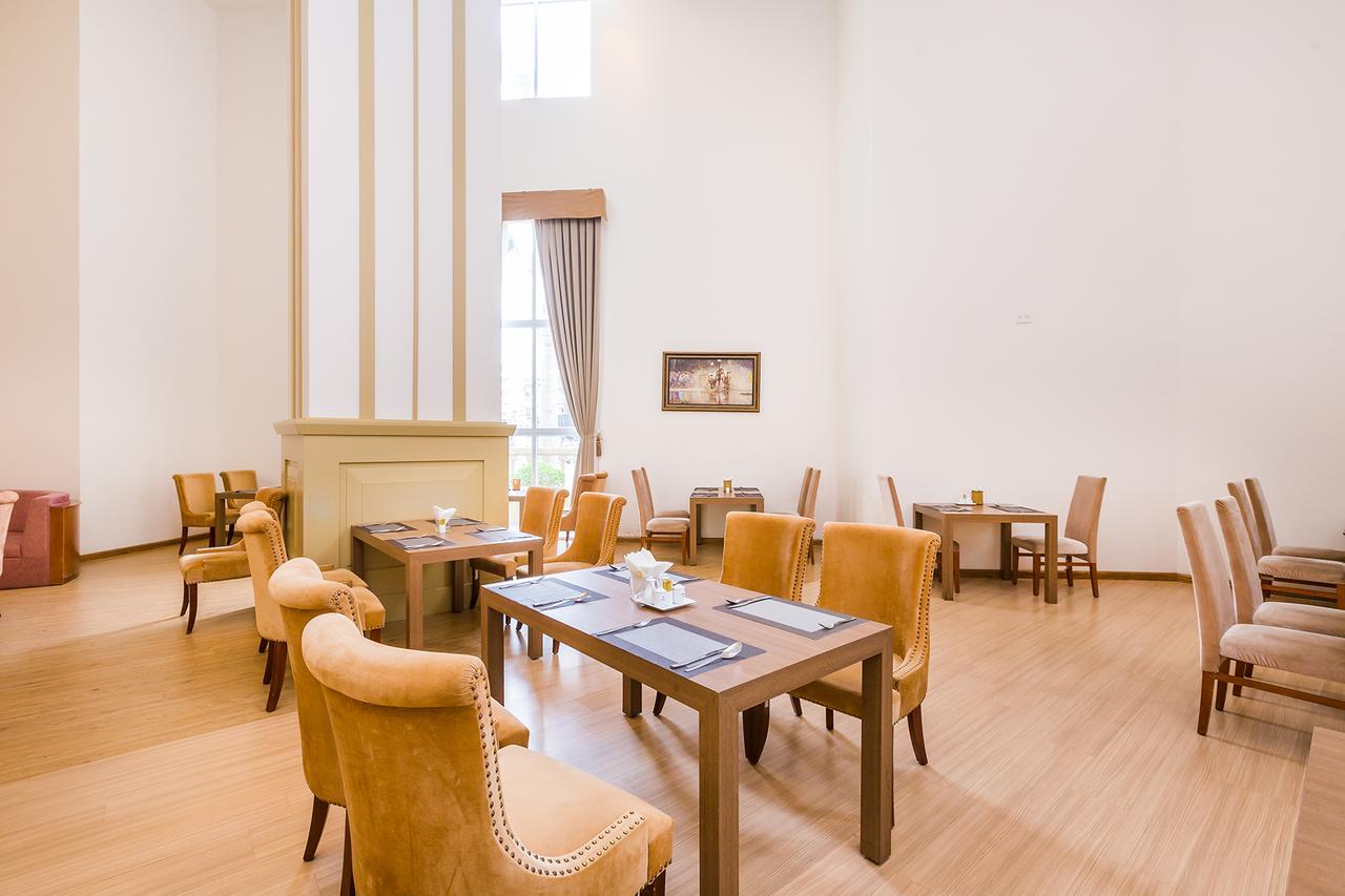 Tan Son Nhat Saigon Hotel مدينة هوشي منه المظهر الخارجي الصورة